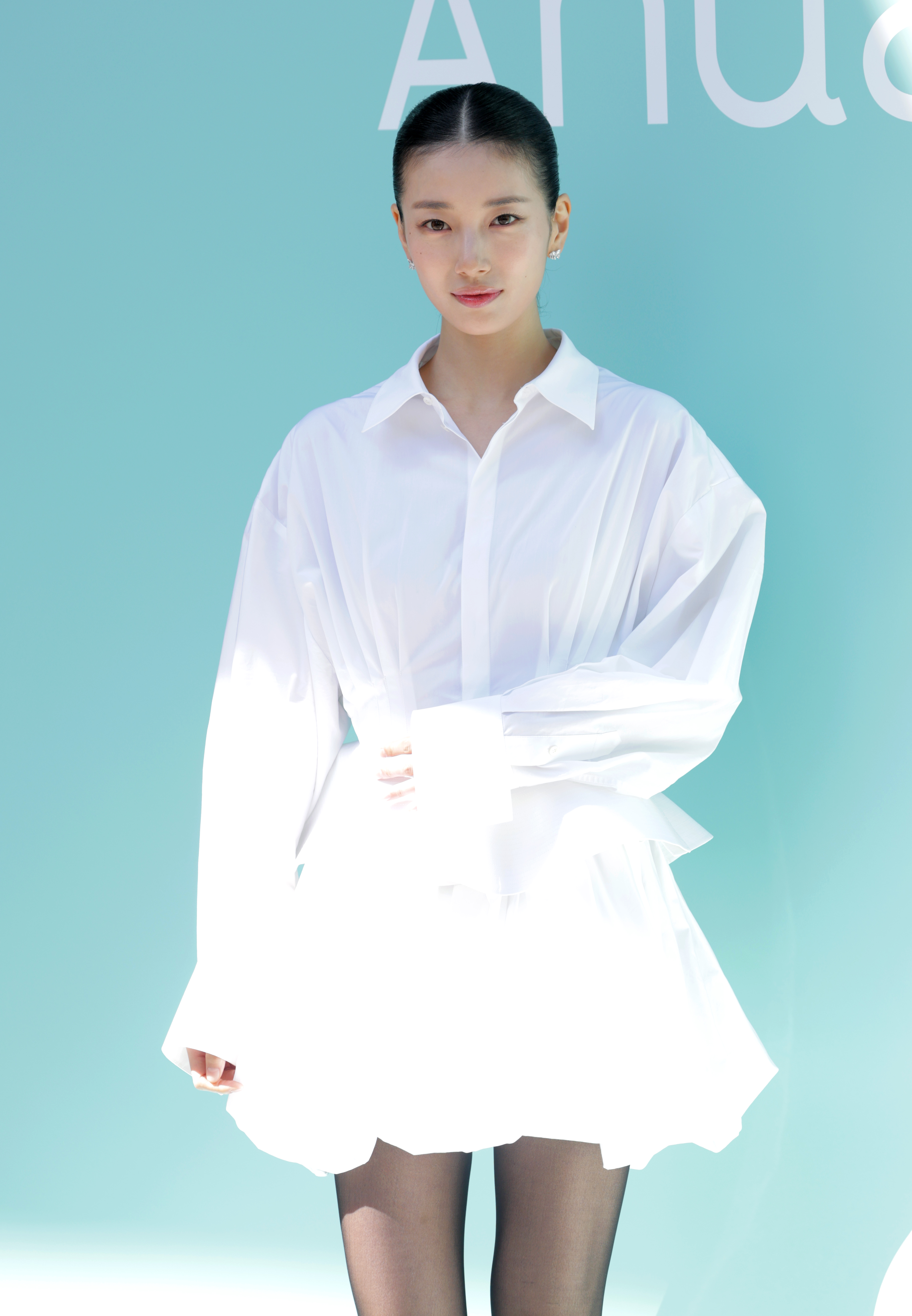 배우 수지가 18일 서울 성동구 올리브영 N 성수에서 열린 더 파운더즈 뷰티 브랜드 아누아(Anua) ‘PDRN’ 라인 팝업스토어 오픈 행사에 참석해 포즈를 취하고 있다. 2026.9.18. 뉴스1