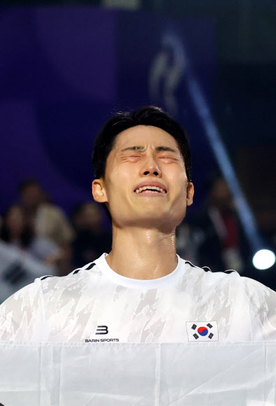 금메달 환호하는 이준석