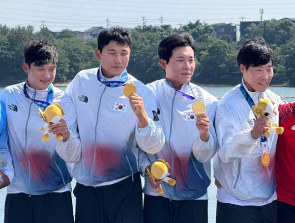 한국 카누 사상 첫 K4 ‘금빛 축포’