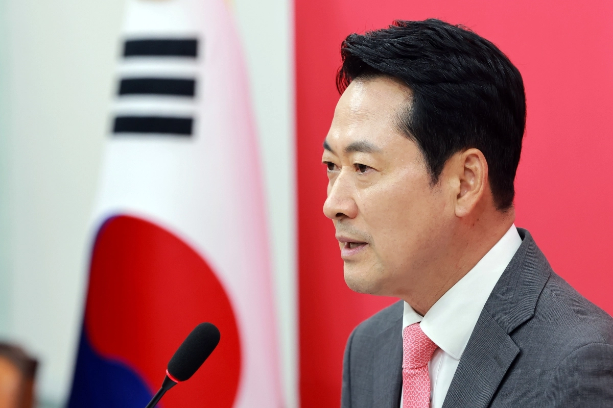 장동혁 “한동훈 ‘당게’ 수사 중… 복당 언급 자체 부적절”