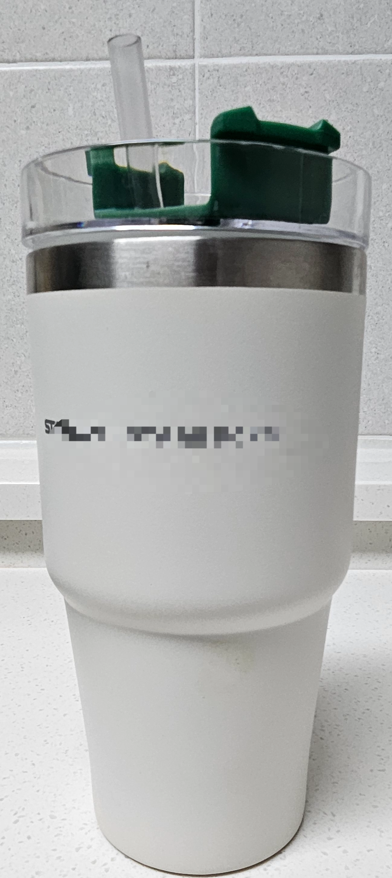 제주도는 개인컵을 쓰면 음료값을 할인해주는 매장이 늘어나고 있다. 제주 강동삼 기자