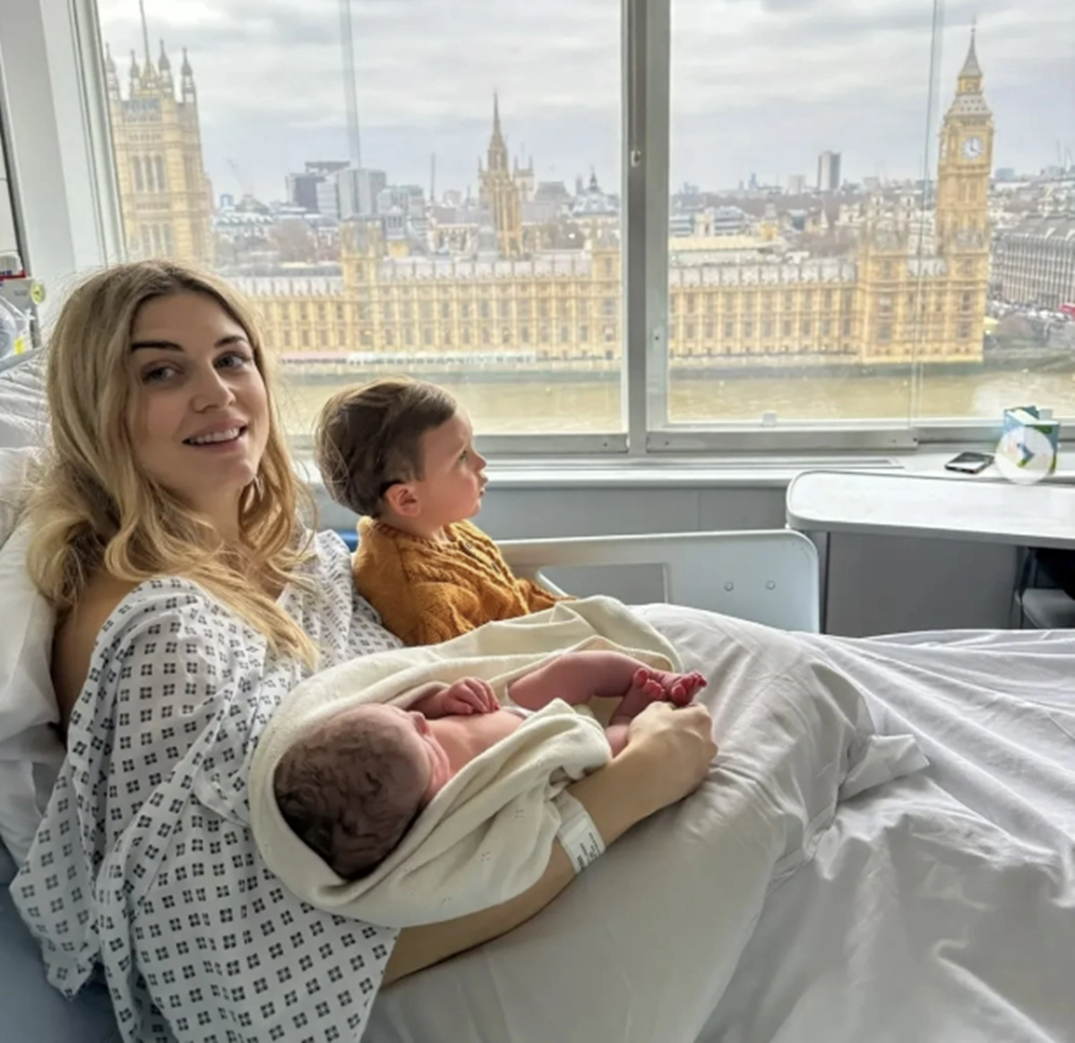 2023년 3월 둘째 딸을 출산한 애슐리 제임스. 인스타그램(@ashleylouisejames) 캡처