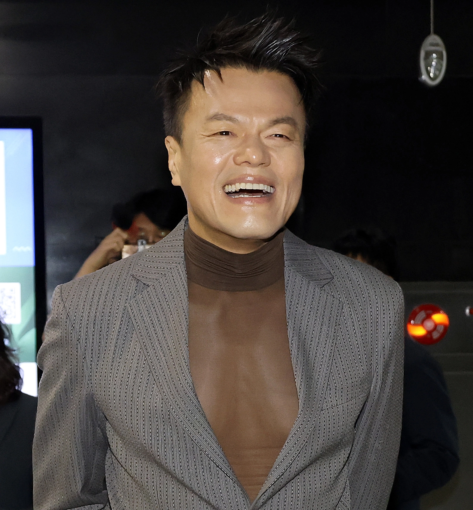 박진영 대중문화교류위원회 공동위원장이 7일 국회 문화체육관광위원회에서 열릴 문화체육관광부에 대한 국정감사에 증인으로 출석하기 위해 이동하고 있다. 2026.10.7 연합뉴스