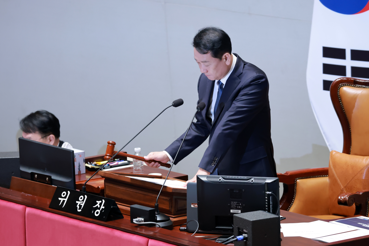 예산 심사에서 충돌하는 여야