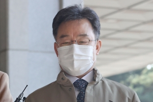 �����Է� ���ϴ� ���׺С��� �踸��, ���� õȭ���� 1ȣ �Դܼ� ��Ȳ