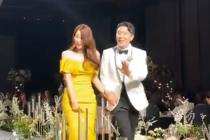 41세 붐, 늦은 결혼식…‘미모의 신부’ 공개