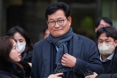 검찰 “불법 선거자금 사용 승인“…송영길 “돈봉투 보고 못 받았다”