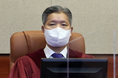 공수처, ‘골프 접대 의혹’ 이영진 헌법재판관 무혐의 불기소