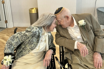 “요양원에서 만나 결혼해요”…102세·100세 신혼부부 ‘너는 내 운명’