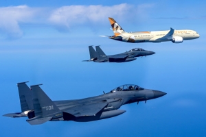 F-15K 전투기, UAE 대통령 전용기 호위