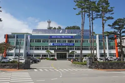 thumbnail - 양양 공무원 ‘계엄 놀이’ 논란… 대통령실, 엄정 조치 지시