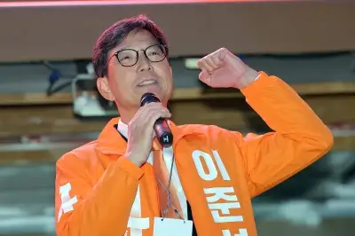 thumbnail - 존재하지 않는 “이준석 지지율 14%” 발언의 대가…함익병 벌금 300만원