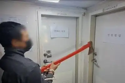 thumbnail - 부산항에서 무슨 일이…도끼 들고 선장 침실문 두드린 선원들