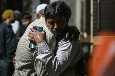 thumbnail - 일가족 3대 18명 한날한시 사망… 불붙은 버스 대피도 못해 ‘성지순례 참사’