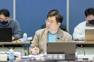 thumbnail - 이진형 경기도의원, 문체위 종합감사서 ‘경기문화재단 퇴직연금 미도입’ 강도 높은 질의