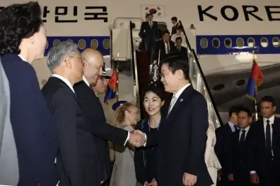 thumbnail - 李 대통령 “북핵 고도화 방치 안 돼…단계적 비핵화 추진”