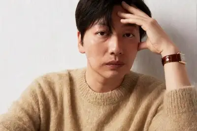 thumbnail - 이동휘, 정호연과 결별 1년 만에…10살 연하 여배우와 로맨스 조우