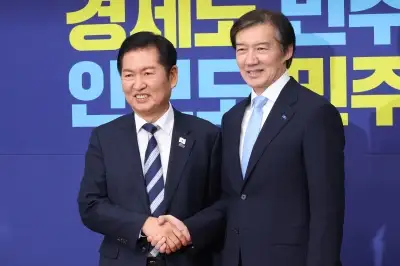 thumbnail - 당대표 복귀 후 정청래 만난 조국…‘정치개혁’ 신경전