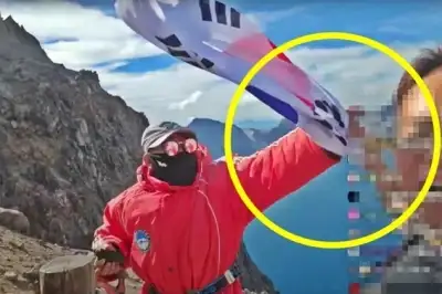 thumbnail - “공안이 카톡까지 검사”…백두산서 태극기 흔들었다가 생긴 일