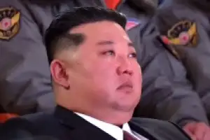 thumbnail - ‘눈물 흘리는’ 김정은