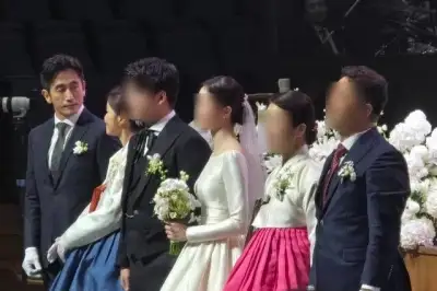 thumbnail - 신애라♥차인표, 결혼 30년만에 새 식구…며느리 ‘깜짝’ 정체