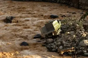 thumbnail - 트럭만 덩그러니…홍수에 동남아 초토화