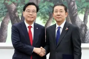 thumbnail - ‘5년만에 기한내 처리 된 예산안’… 손잡은 여야