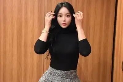 thumbnail - 홍진영, 확 바뀐 인형 비주얼에 ‘중국 여배우 닮은꼴’ 반응