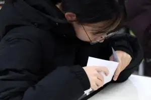 thumbnail - ‘내 점수는?’… 떨리는 수능 성적표 확인