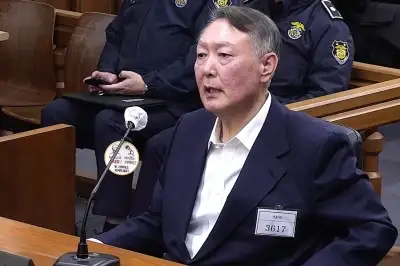 thumbnail - 특검, 윤석열·명태균 ‘무상 여론조사’ 기소