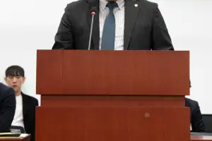 thumbnail - 김진명 경기도의원, 경기도 가정 밖 청소년 보호 및 지원에 관한 조례 전부개정조례안 상임위 통과