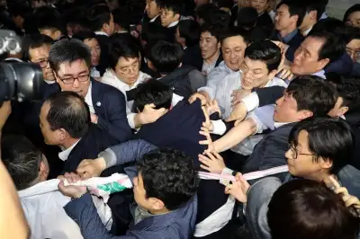 thumbnail - 검찰, ‘패스트트랙 충돌’ 민주당 1심 판결도 항소 포기