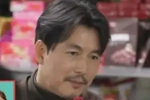 thumbnail - 유부남 정우성, 방송인에 플러팅 “내 눈빛에 갇혀라”