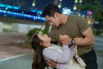 thumbnail - 역대급 ‘비주얼 조합’에 기대감 한 몸…연초 안방극장 설렘 책임질 tvN ‘로코 드라마’