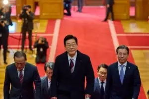 thumbnail - ‘청와대 첫 출근’ 이재명 대통령