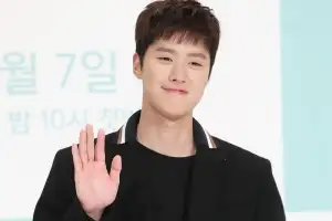 thumbnail - 공명, 소리 안 들리고 어지럼증 호소…드라마 촬영 중단 입원