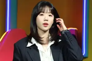 thumbnail - ‘갑상선 질환’ 지예은, 활동 중단하더니…“많이 아팠고 수술도 했다”