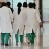 thumbnail - 추계위 “의사 부족,15년간 연 500명씩 늘려야”