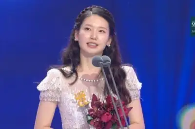 thumbnail - ‘골때녀’ 김진경, 깜짝 임신 발표 “뱃속에 2세…축구 쉴 타이밍”