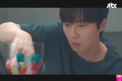 thumbnail - 18.0% 영광은 옛말…전작보다 시청률 반토막, 4% 버거운 ‘이 드라마’