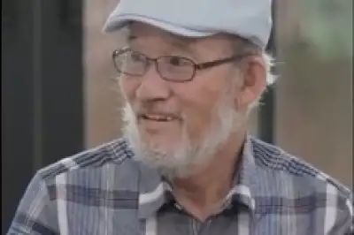 thumbnail - ‘반반 무 많이’ 시대의 개척자…‘K양념치킨 아버지’ 잠들다