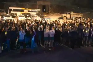 thumbnail - 응원봉으로 계엄 저지…최고 시청률 16.6% 찍고 종영한 ‘이 드라마’