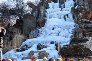 thumbnail - ‘폭포가 얼었어요’