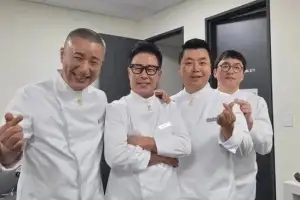 최강록 “대머리독수리” 탈모 고백하더니…결국 모자 벗었다