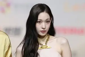 thumbnail - ‘신세계家’ 애니, 팀 활동 7개월 만에…중대 결정 내렸다