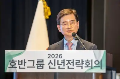 thumbnail - “과감한 전략으로 새 기회 선점”