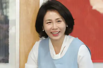 thumbnail - “따뜻한 한끼” 자립준비청년 생일상 차린 김혜경 여사