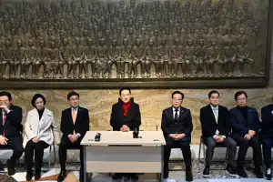 thumbnail - 여당 2차 특검 상정… 장동혁 ‘무한 단식’ 천하람 ‘끝장 토론’