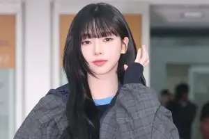 카리나, 밀라노 출국길…‘AI 비주얼’로 등장