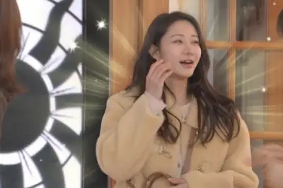 thumbnail - 23세에 결혼했다 7년만에 이혼한 여배우… 쌍둥이 홀로 키우는 근황